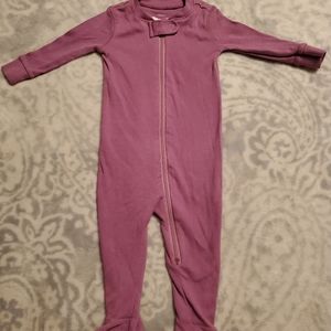 Primary zip-up sleeper